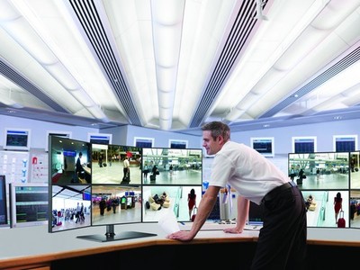 多屏拼接解決方案 三星展翼MD230拓展安防應用，助力信息安全設備銷售